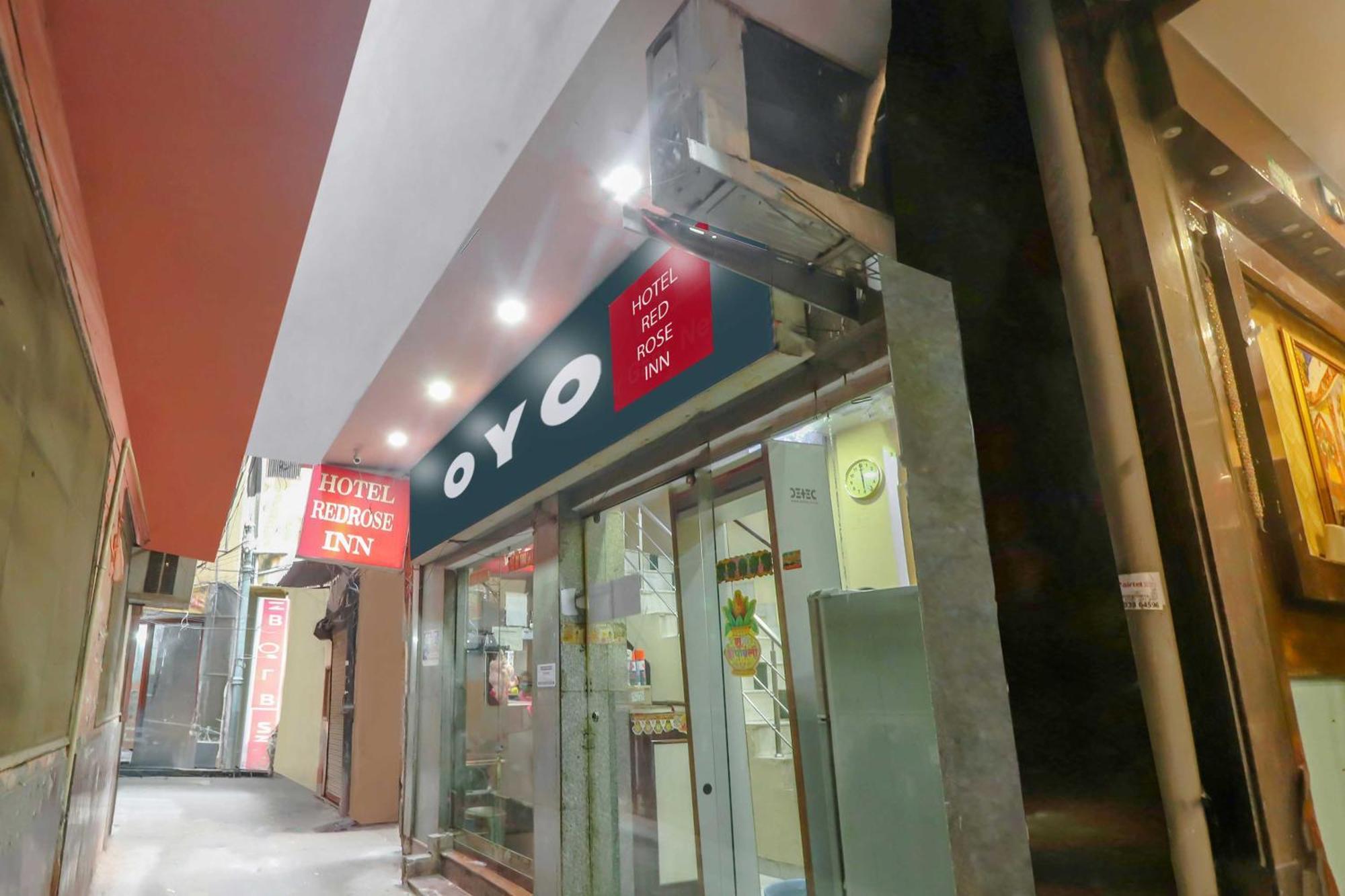 Oyo Flagship 81569 The Red Rose Inn New Delhi Exterior photo